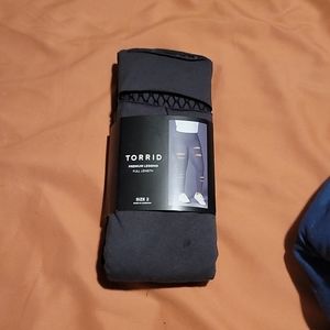 NWT Torrid Leggings
